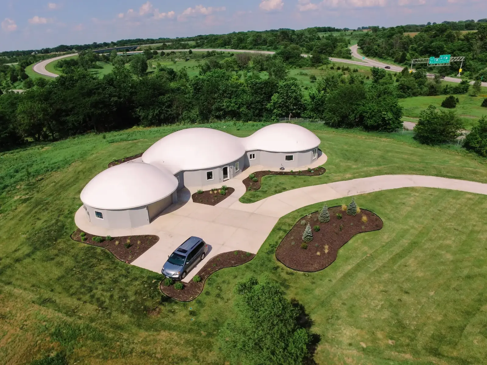 Image: Shalom dome aerial view - Monolithic Dome Institute