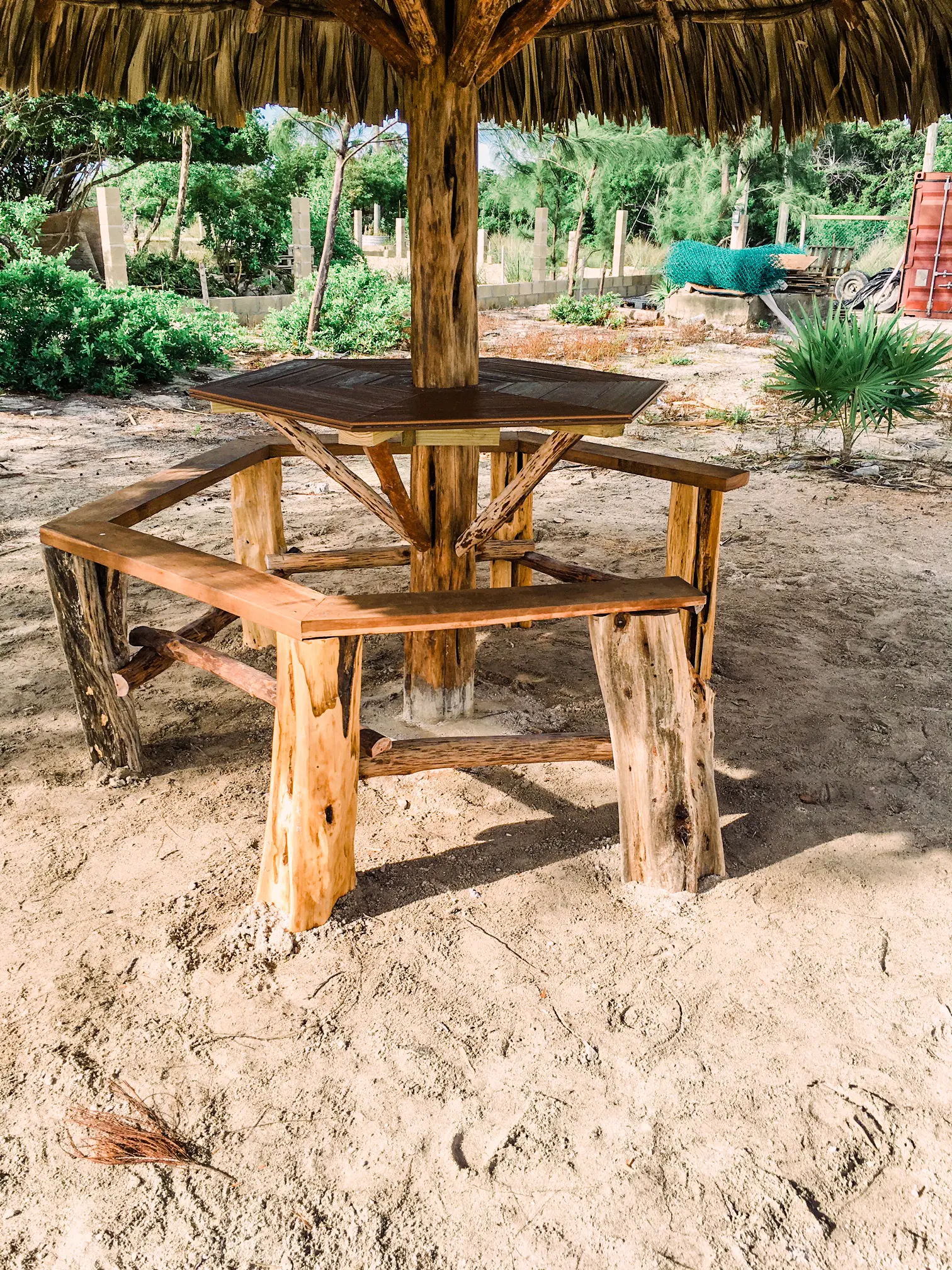 Image: Palapa Pineapple outdoor tables - Monolithic Dome Institute