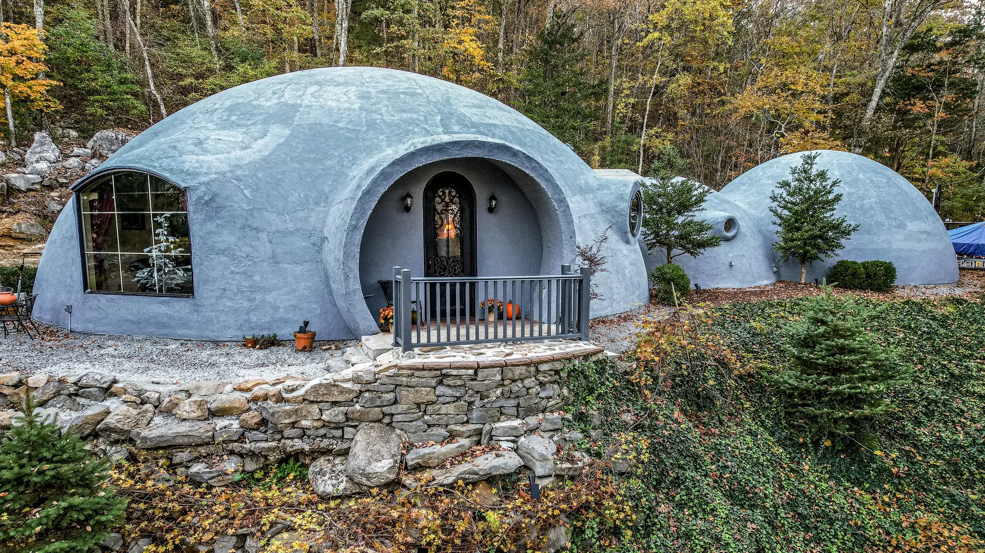 Triple Monolithic Dome home on the hillside. Triple Monolithic Dome home on the hillside.