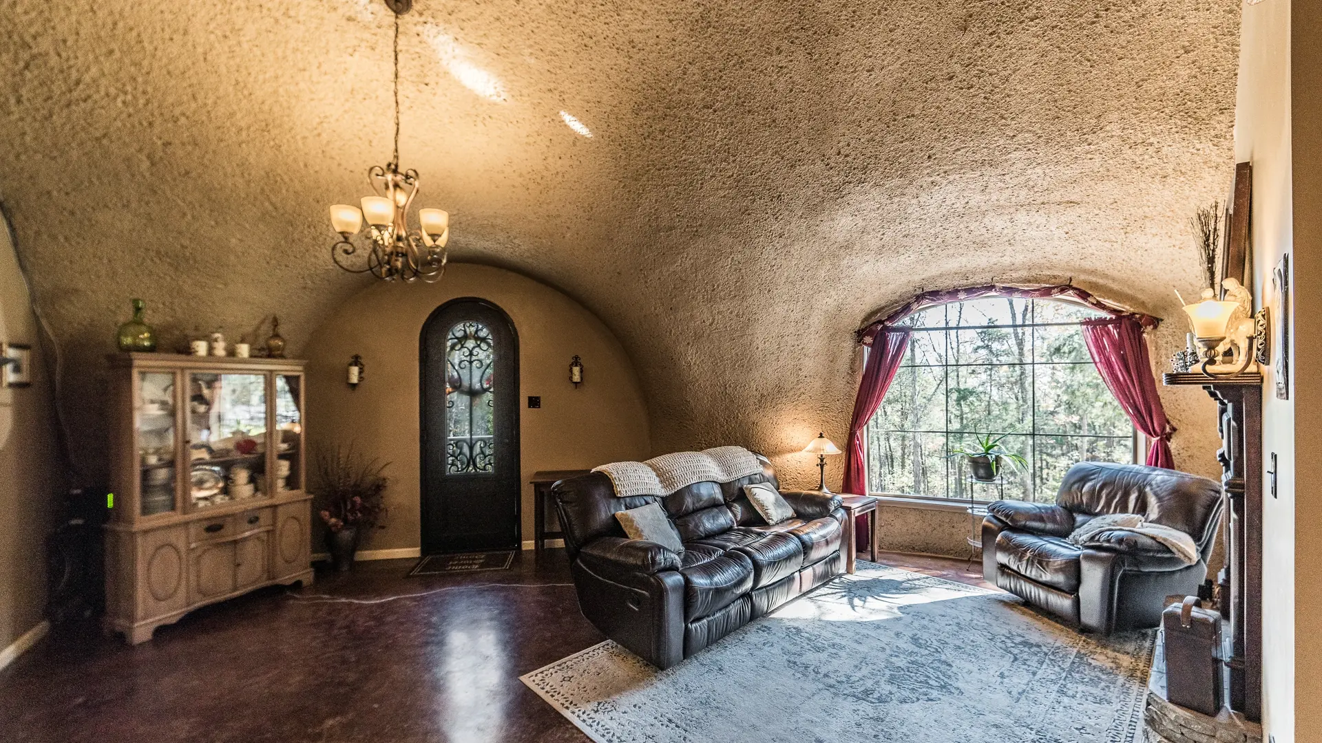 The main living room.