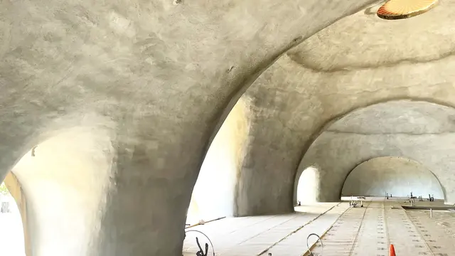 Sponge Finish Shotcrete Interior.