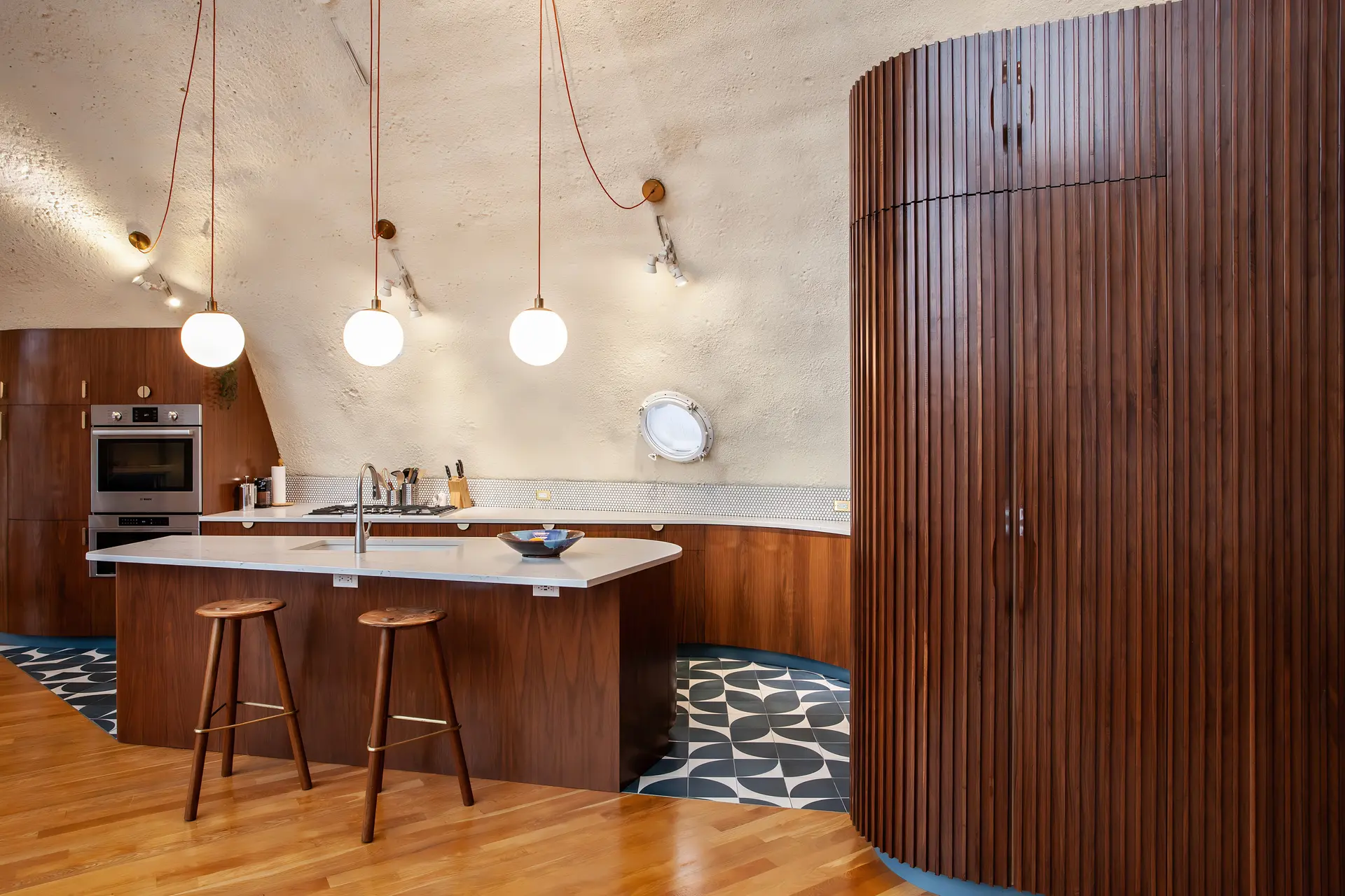 Curves in the Kitchen.