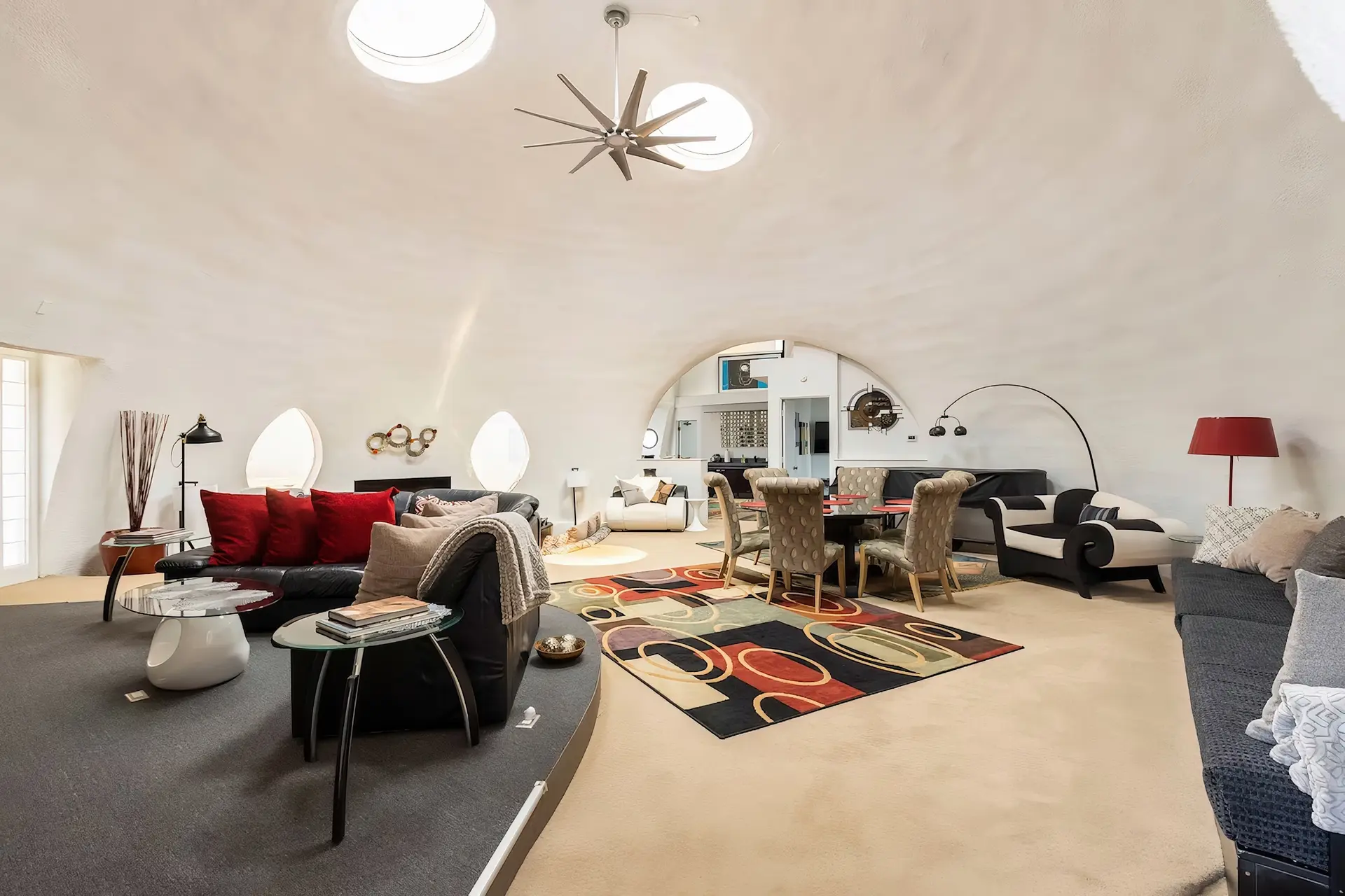 A Swanky Place to Stay.