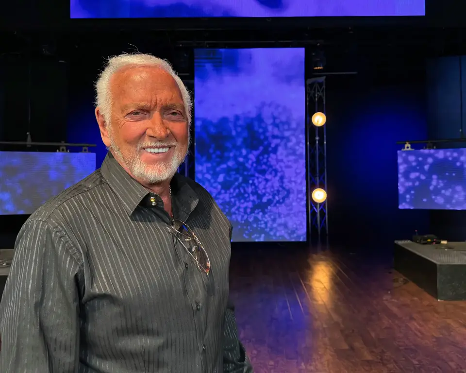 Dr. Tom Anderson.
