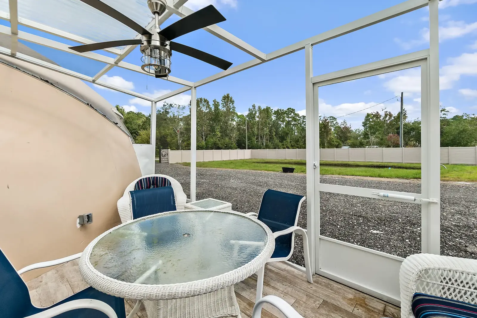 Screened in Patio.