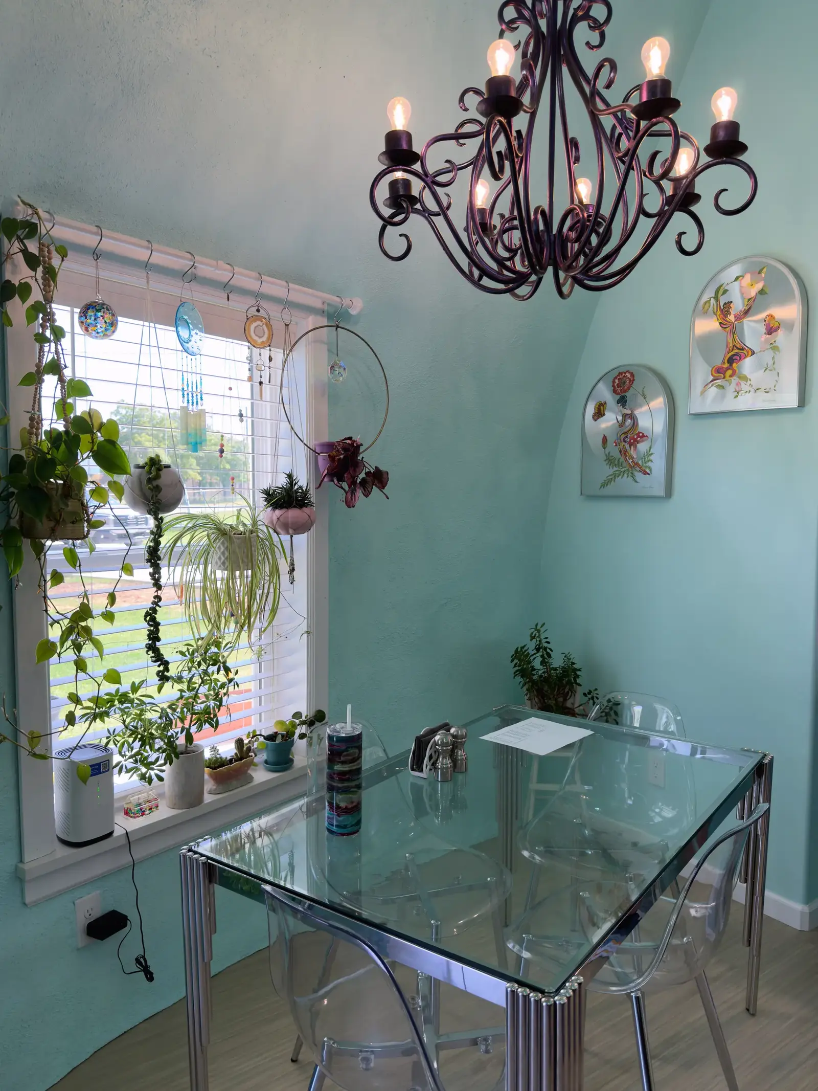 Dining Nook.